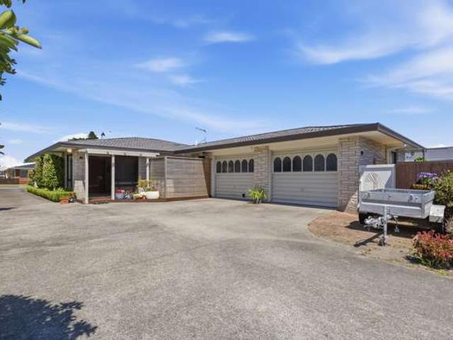 House for sale in Omokoroa, Bay Of Plenty