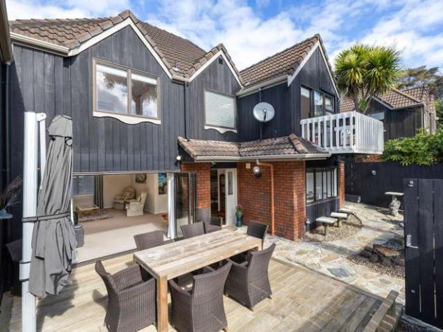 House for sale in Saint Heliers, Ōrākei