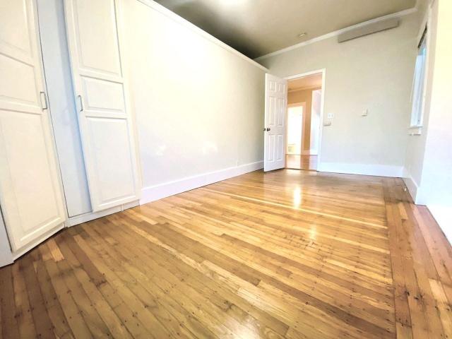 Apartment for rent in Oakland, California