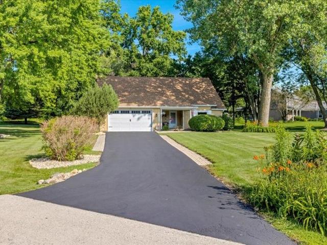 House for sale in Elburn, Illinois