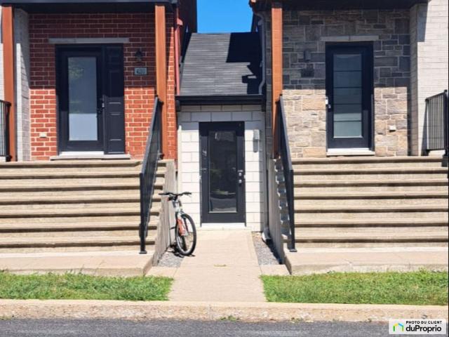 Apartment for rent in Secteur L, Brossard