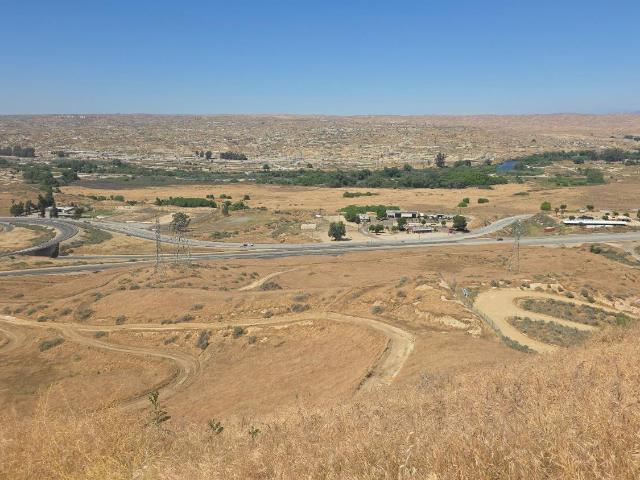 Land for sale in Bakersfield, California
