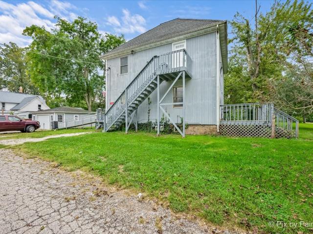 House for sale in Mchenry, Illinois
