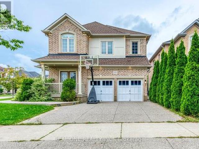 House for sale in Burlington, Ontario