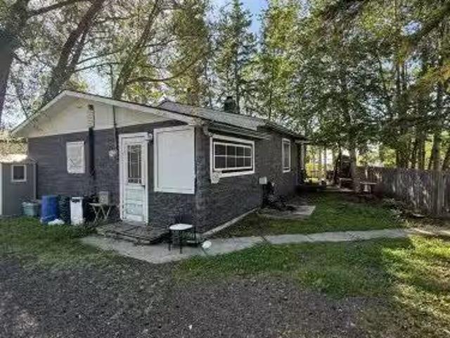 House for sale in Alberta Beach, Alberta