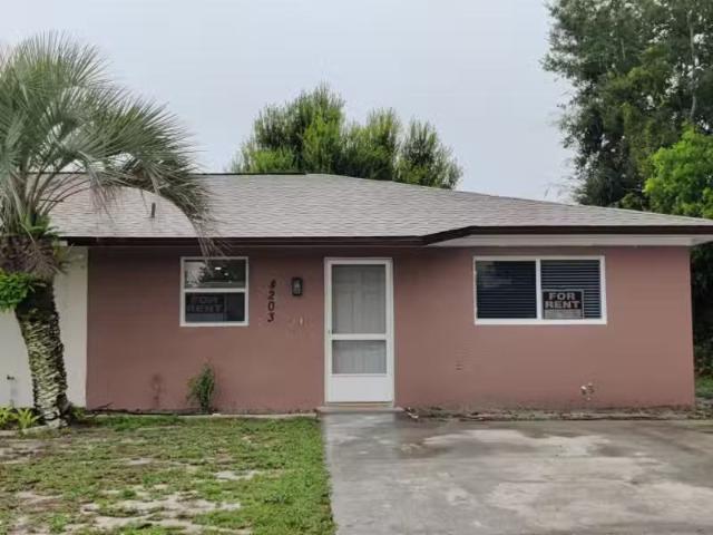 Condo for rent in Sebring