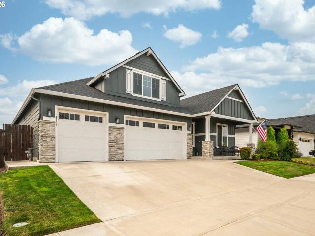 House for sale in Ridgefield, Clark County