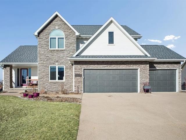 House for sale in Urbandale, Iowa