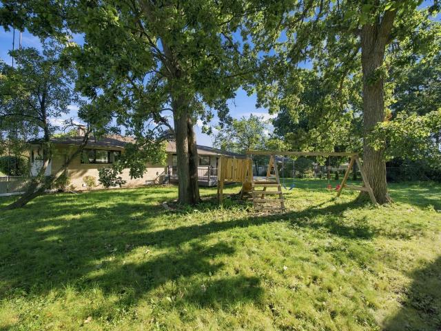 House for sale in Pleasant Prairie, Kenosha County