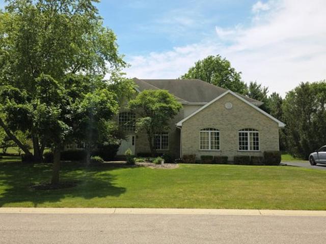 House for sale in Mchenry, Illinois