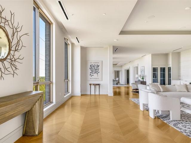 Condo for sale in Dallas, Texas
