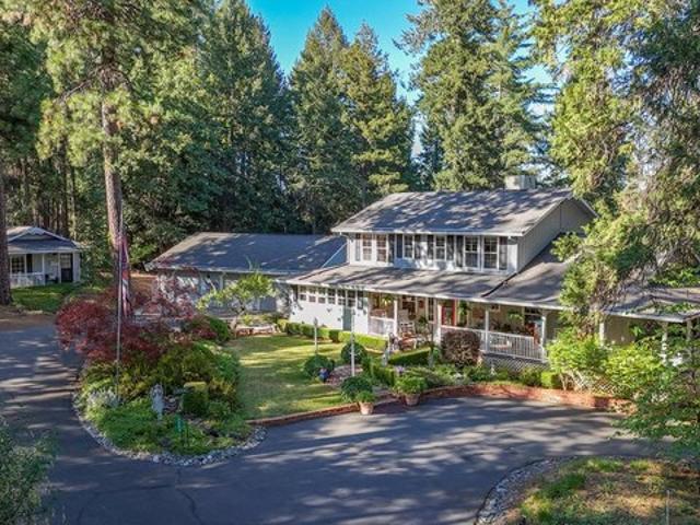 House for sale in Camino, California