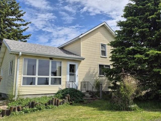 House for sale in Emmet, Iowa