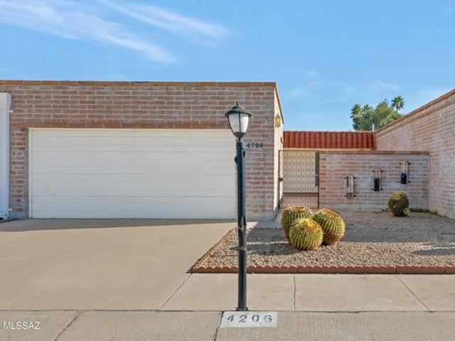 Townhouse for sale in Tucson, Arizona