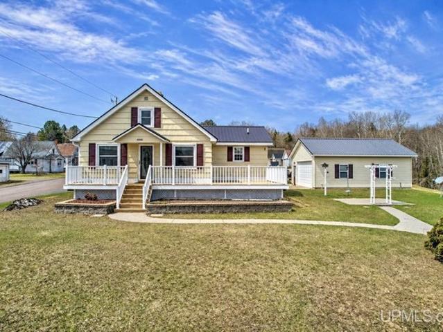 House for sale in Houghton, Michigan