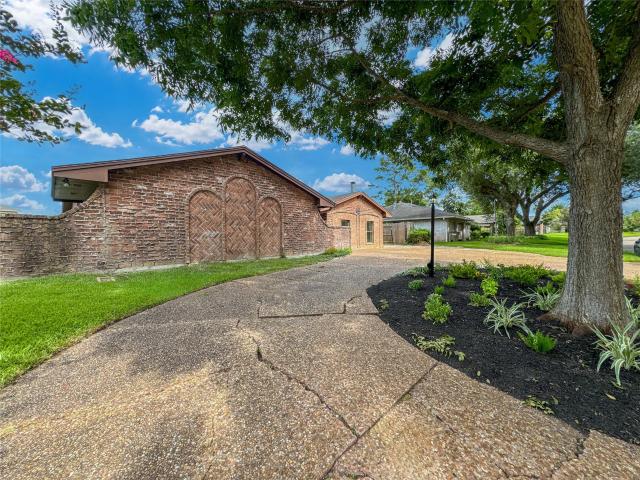 House for sale in Dickinson, Texas