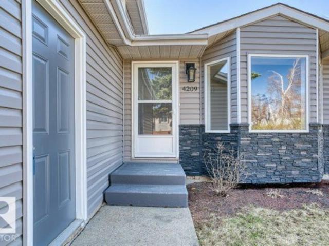 House for sale in Wedgewood, Alberta