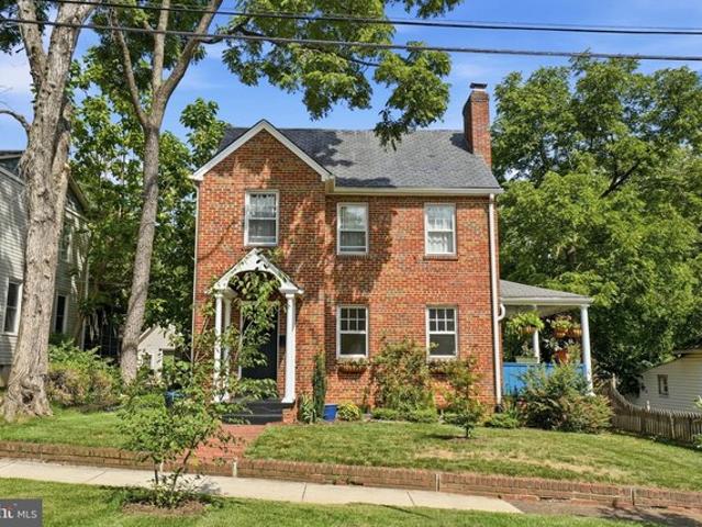 House for sale in Mount Rainier, Maryland