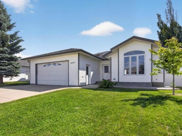 House for sale in Alberta