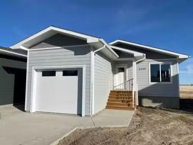 House for sale in Taber, Alberta
