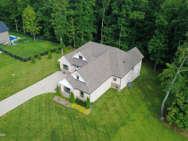House for sale in Smithfield, Kentucky