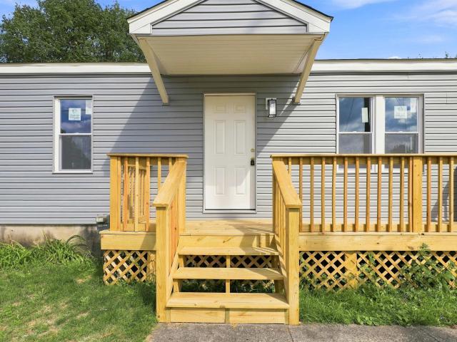 House for sale in Flint, Genesee County