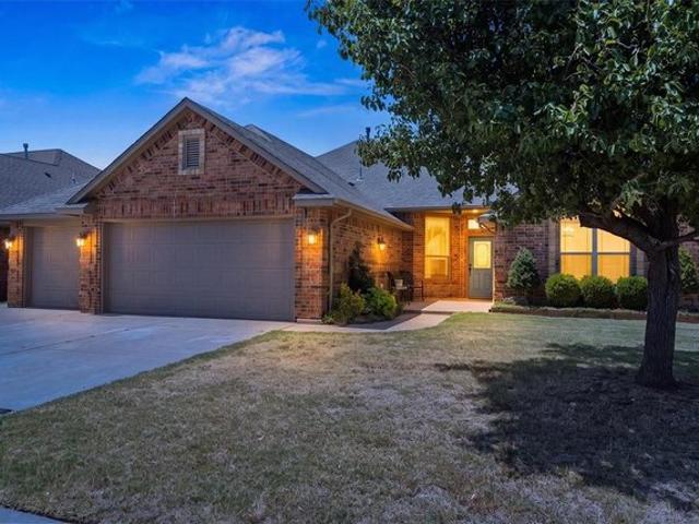 House for sale in Yukon, Oklahoma