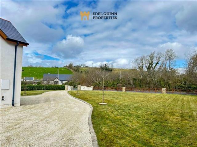 Detached House for sale in Bruckless, Ulster