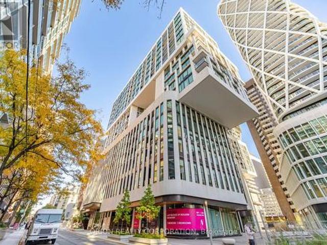 Condo for sale in Spadina—Fort York, Toronto