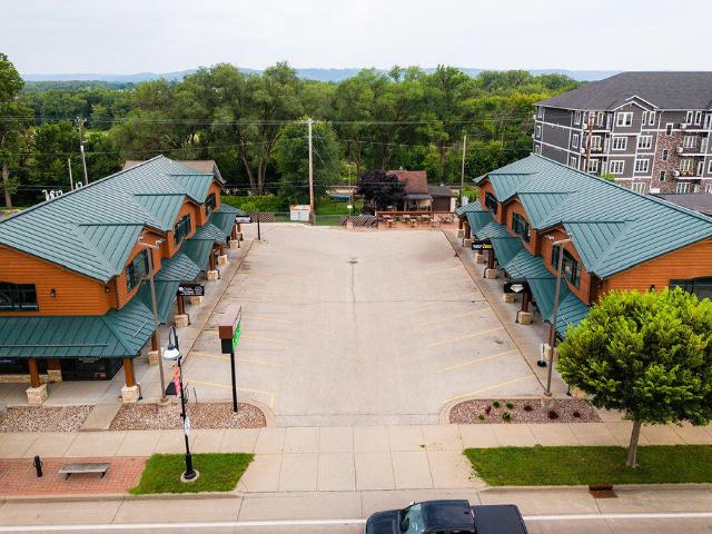 Commercial for sale in Great River Residences, Onalaska