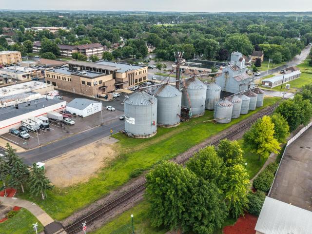Commercial for sale in Farmington, Minnesota