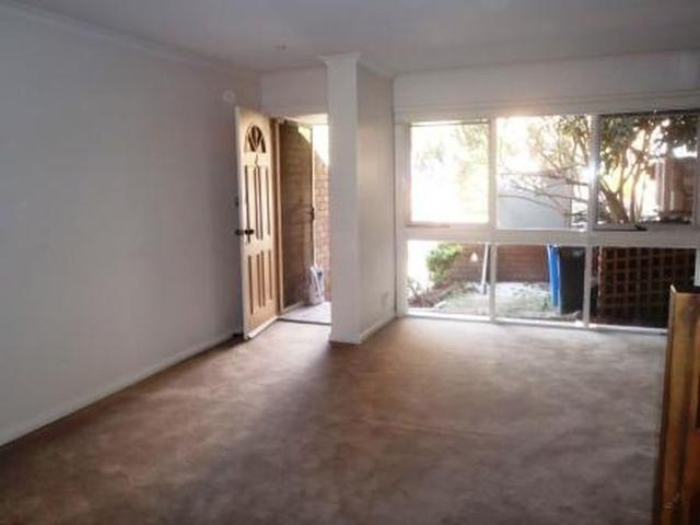 Townhouse for rent in Camerons Creek, Victoria