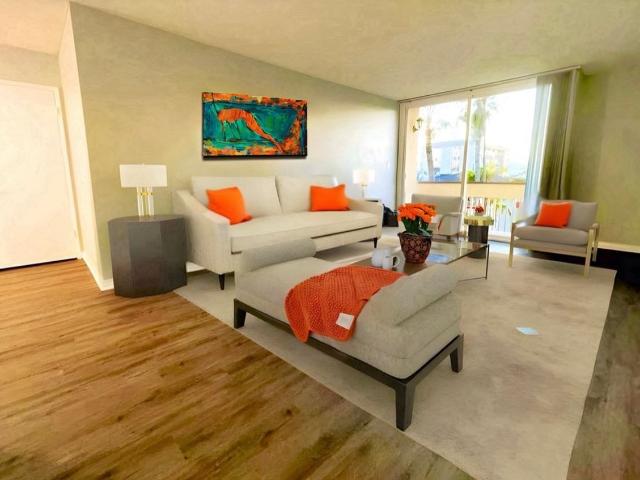 Apartment for rent in Redondo Beach, California