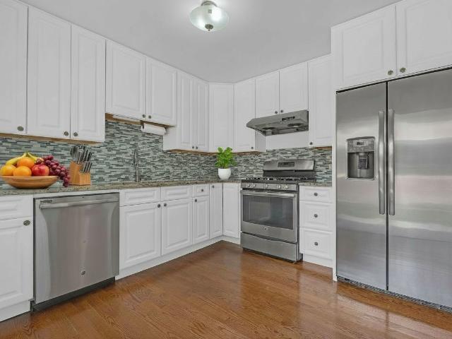 House for sale in Des Plaines, Illinois