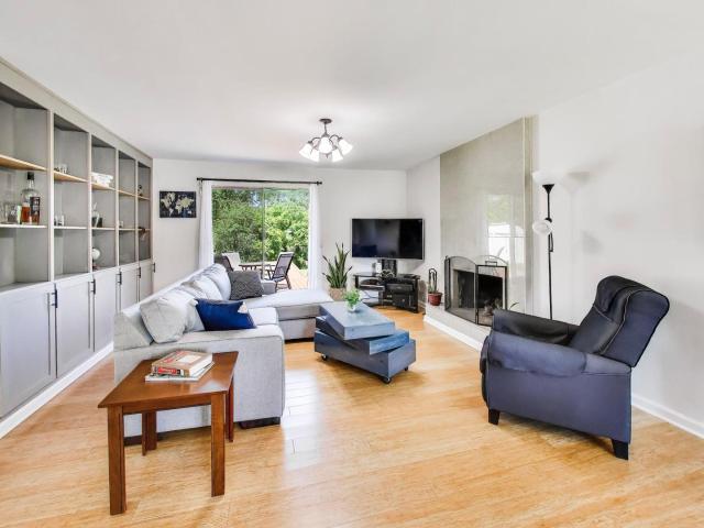 House for sale in Hoffman Estates, Illinois