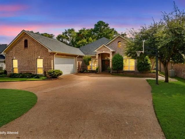 House for sale in Tyler, Smith County