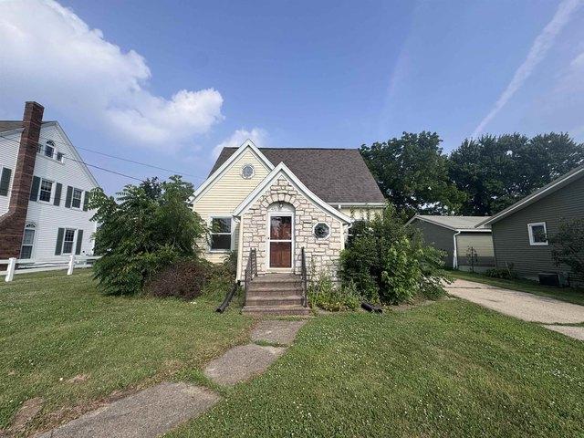 House for sale in Strawberry Point, Iowa