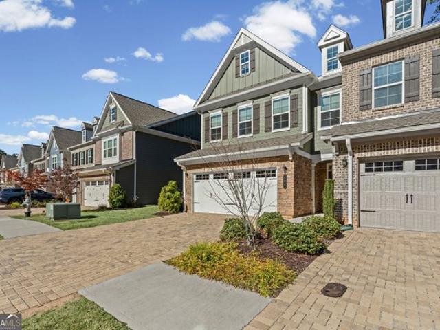 Townhouse for sale in Alpharetta, Georgia