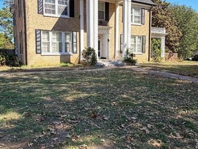 House for sale in Holdenville, Hughes County