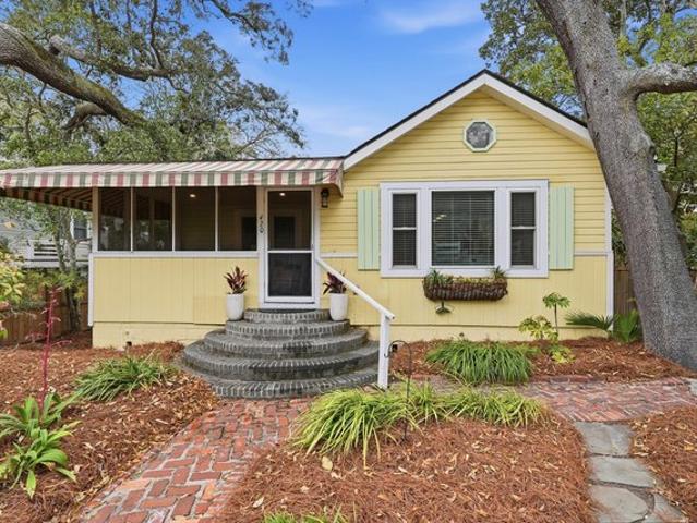House for sale in Folly Beach, South Carolina