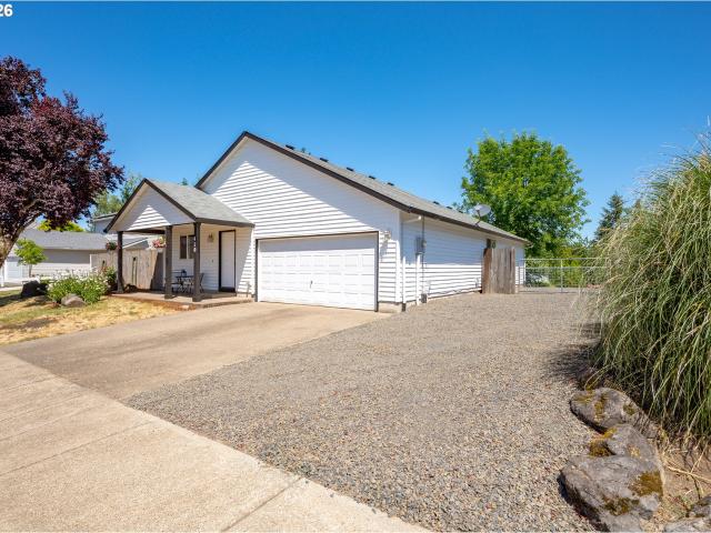 House for sale in Oregonia