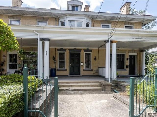 Townhouse for sale in Pittsburg, Pennsylvania