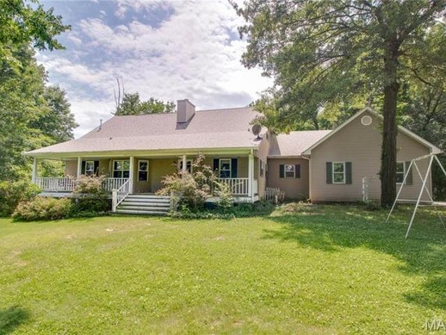 House for sale in Carlinville, Illinois