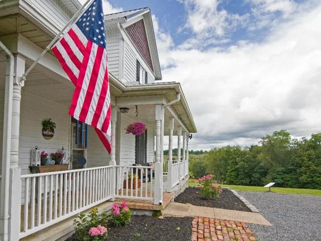 House for sale in Sinks Grove, West Virginia