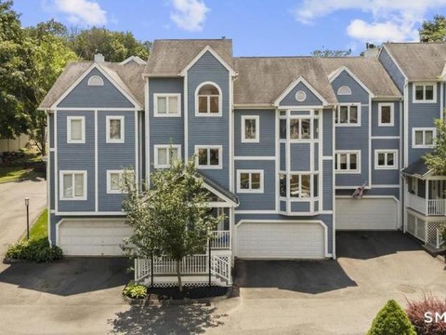 Townhouse for sale in New Haven, Connecticut