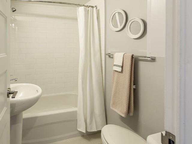 Apartment for rent in Somerset, Ottawa
