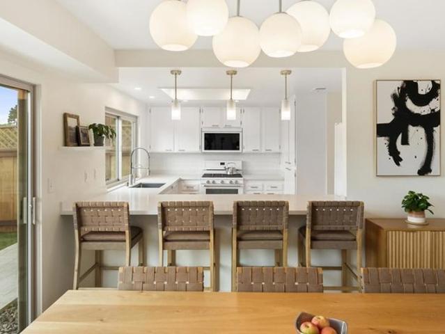 Condo for sale in Cardiff, California