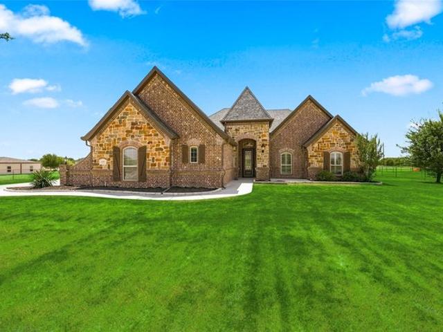 House for sale in Azle, Texas