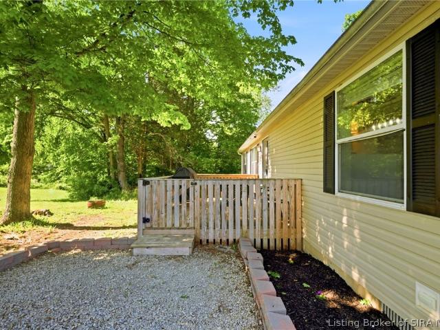 House for sale in Henryville, Indiana