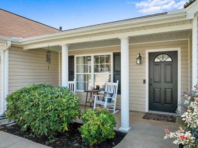 House for sale in Spring Ridge, Taylors